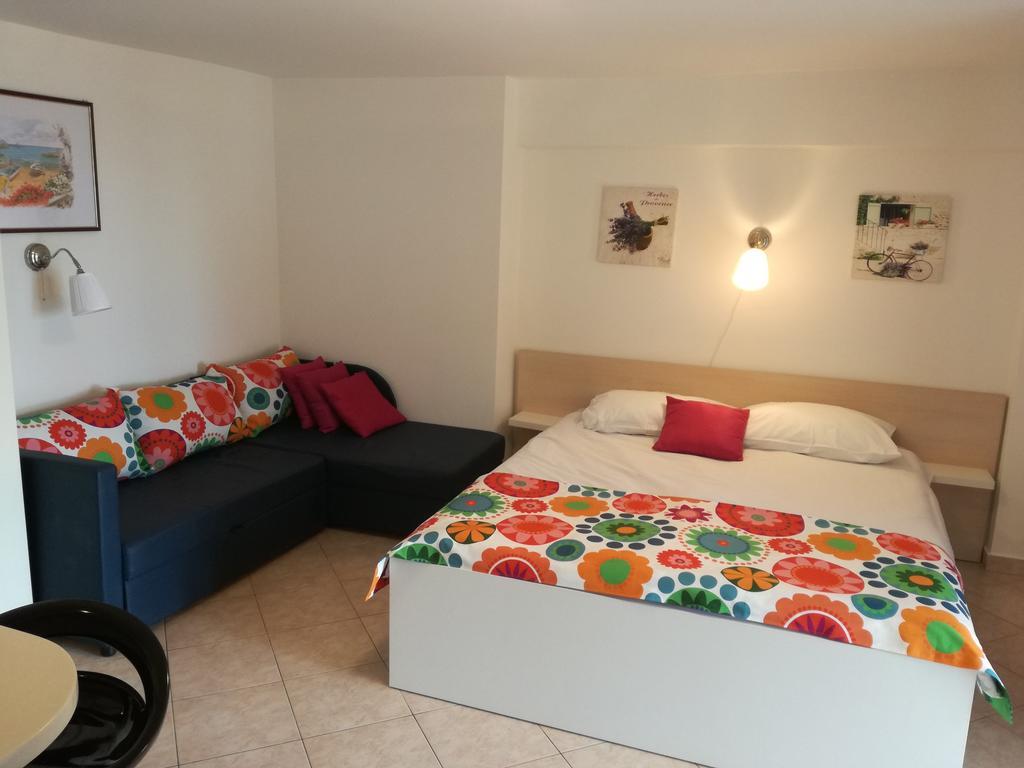 Guesthouse Villa Juric Crikvenica Luaran gambar